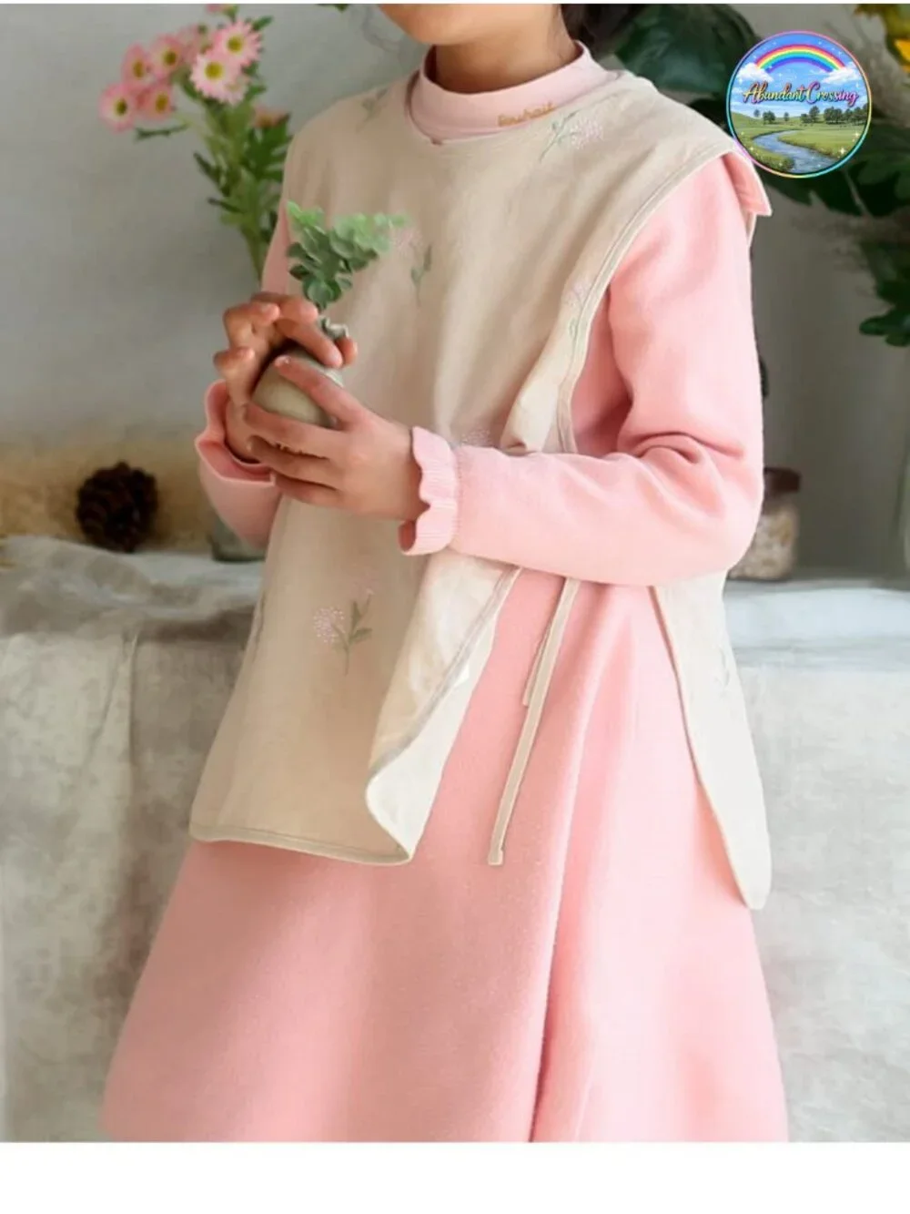 Cotton Cobbler Apron with Pocket Embroidered Flower Side Tie Soft Lightweight